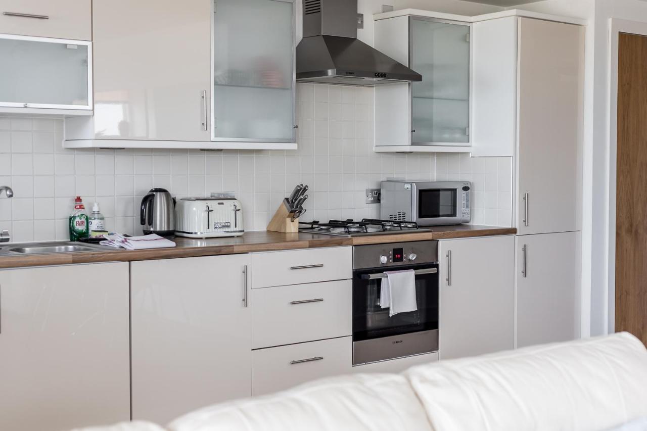 Ocean Escape Villa Poole Dış mekan fotoğraf