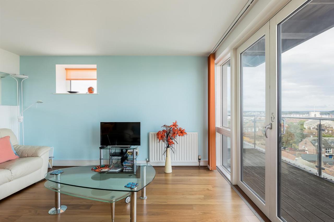 Ocean Escape Villa Poole Dış mekan fotoğraf